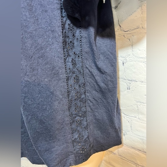 Banana Republic Knit Eyelet Top Navy Size Small - Picture 3 of 5
